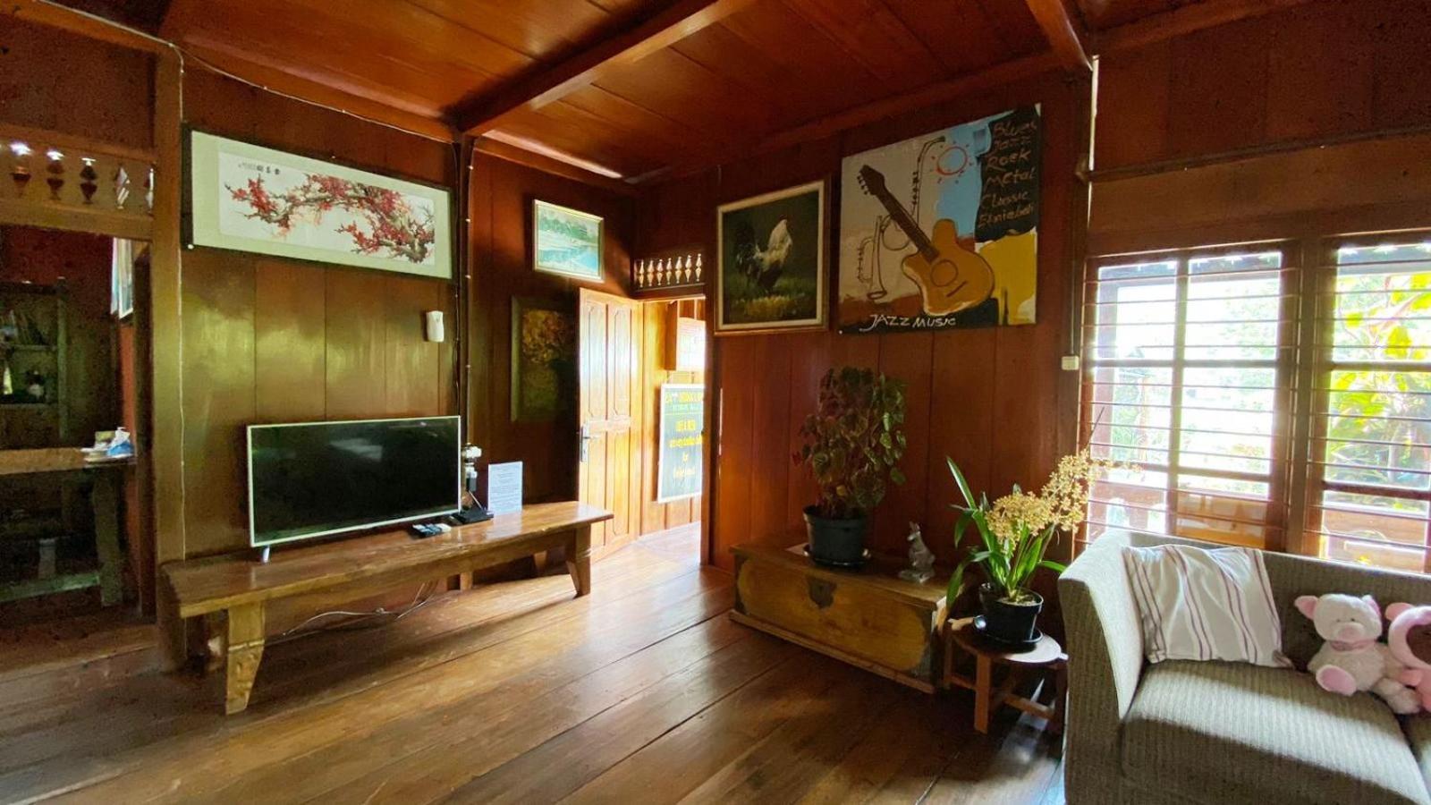 Rumah Kayu Sulawesi Antique Bedugul  Exterior photo